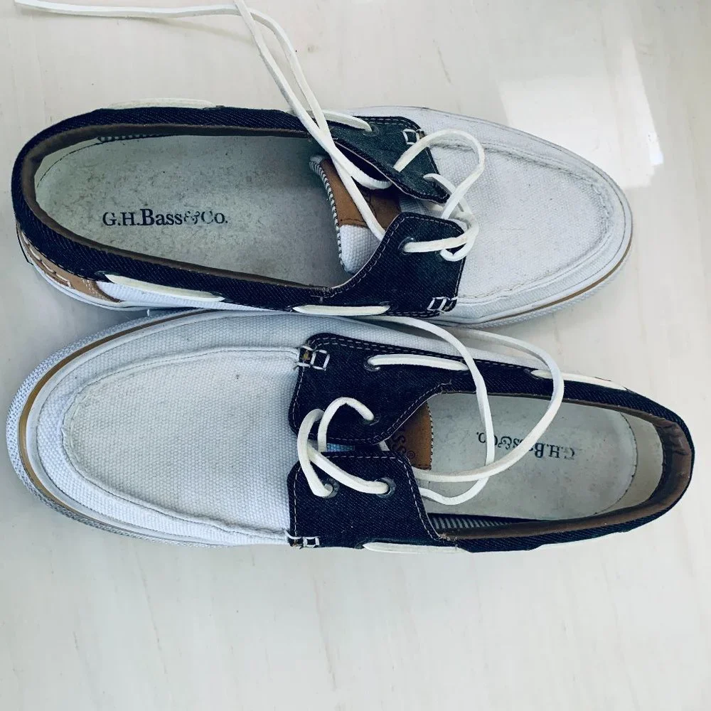 Men’s G H Bass & Co Deck Shoes Delightful Navy, Tans White Blue Ticking Lining